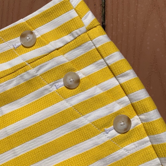 Loft Riviera Short - Picture 2 of 5